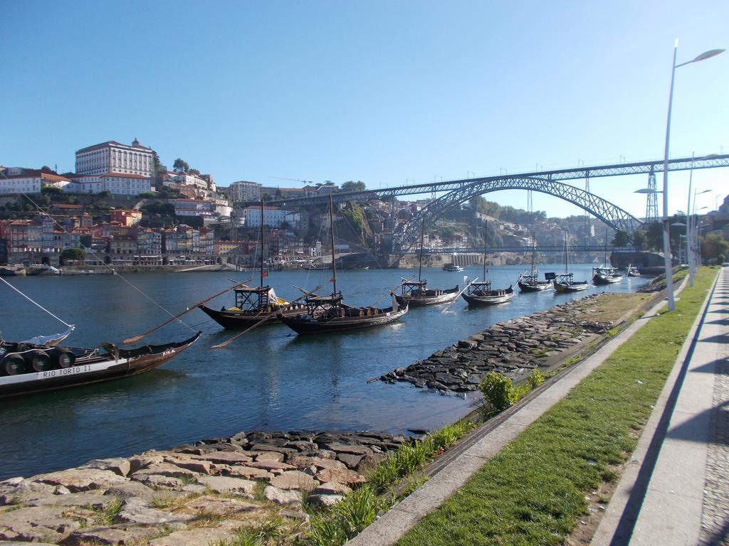 Almenara Suites Guest House Vila Nova de Gaia Exteriör bild